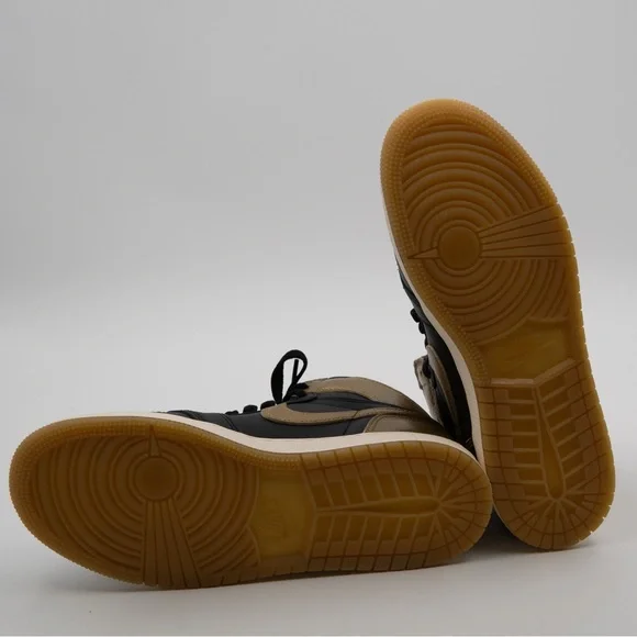 NIKE AIR JORDAN 1 High OG in Metallic Gold. SZ. 10M ** NEW WITH BOX ** - Picture 6 of 10